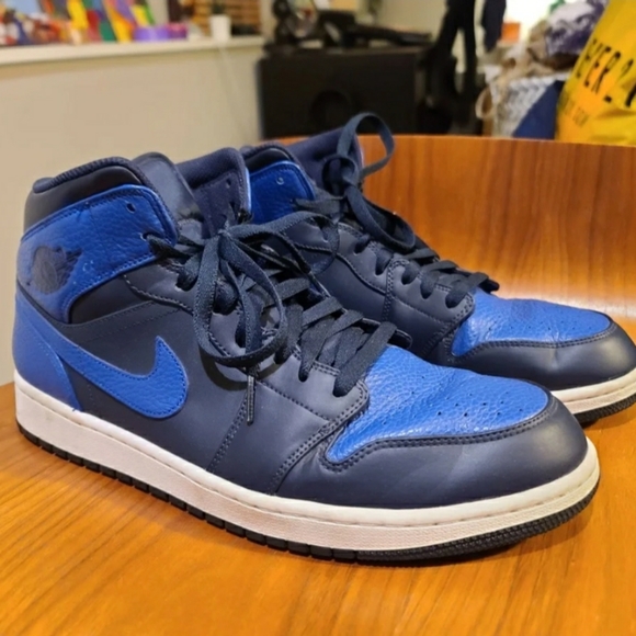 jordan 1 mid obsidian game royal